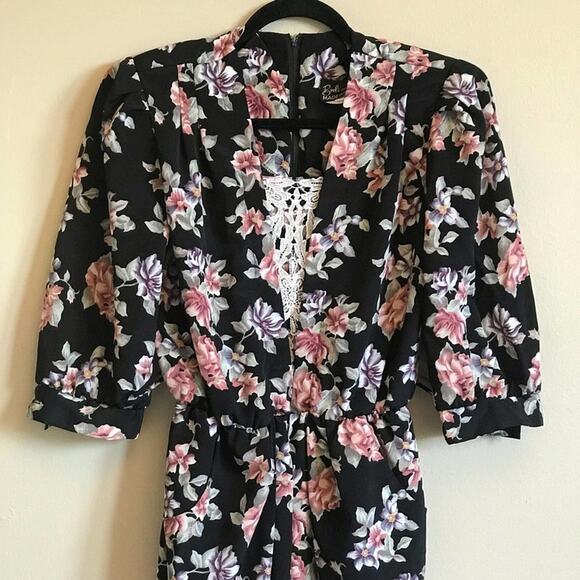 Vintage 8 floral dress black cream lace 1970s cottagecore - Picture 2 of 10